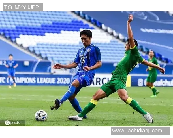 杭州足球队战术解析与对手对比深度剖析